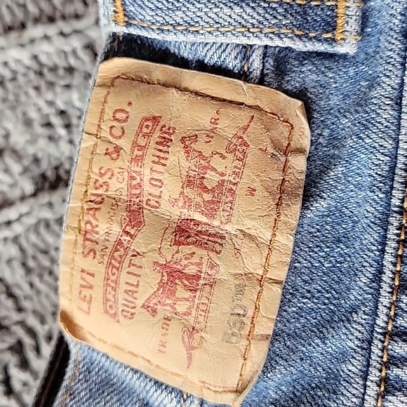 LEVIS 550. Clearance (sale) - Picture 3 of 4